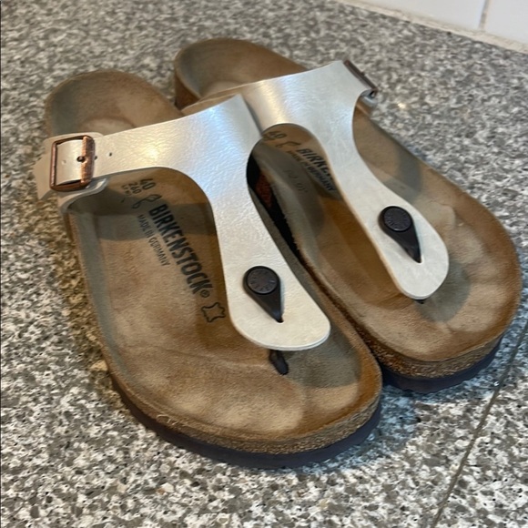 Birkenstock Giza Thong Cream Opalescent Tan Sandals - Picture 1 of 5